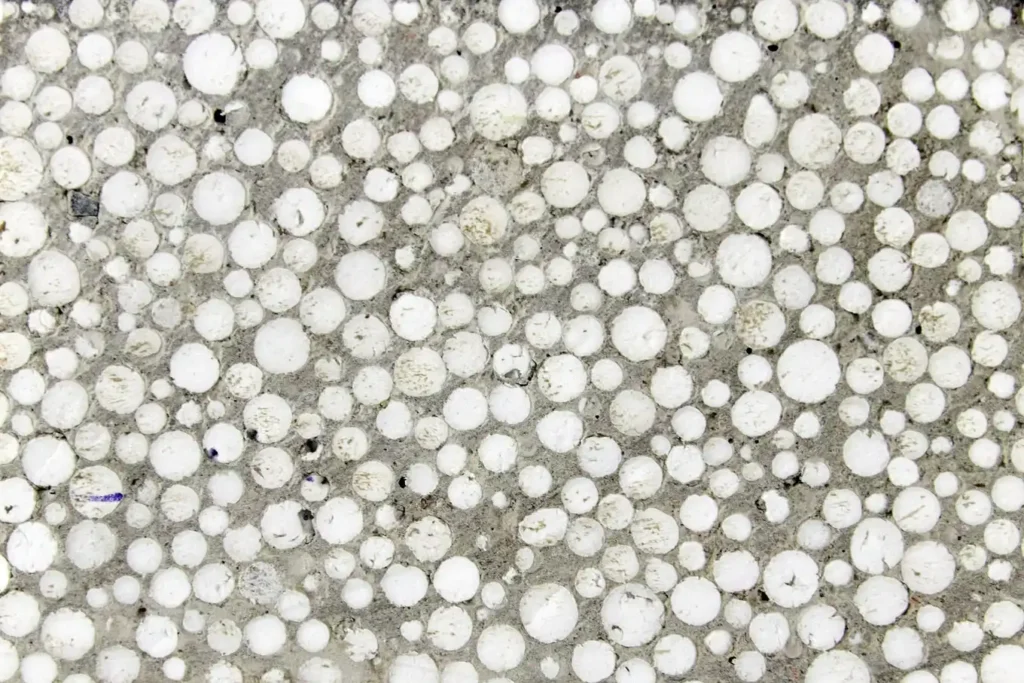 Posadzki z betonu styropianowego – kluczowe informacje